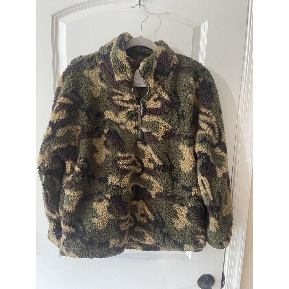 Elodie Women’s Size Medium Camo Printed Fleece Jacket